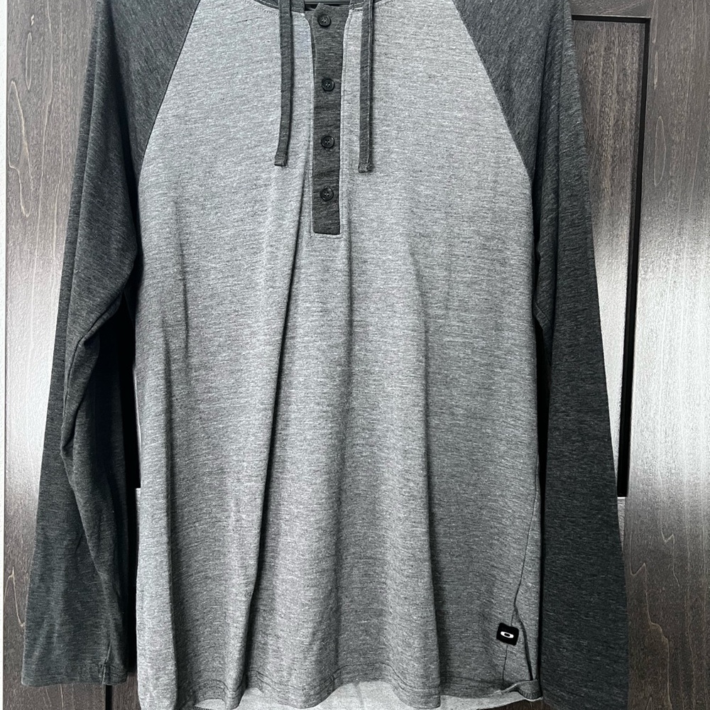Oakley Two-Tone Gray Long Sleeve Hoodie